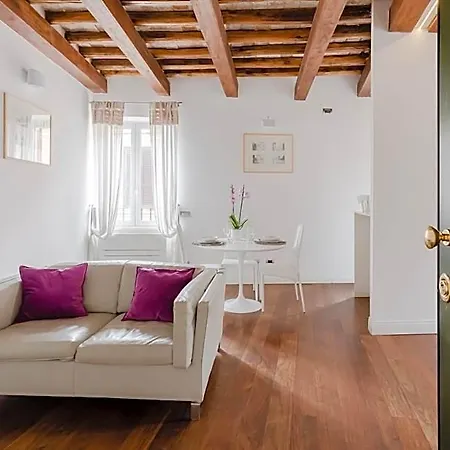 Nostromondo Ciancaleoni Palace Apartamento