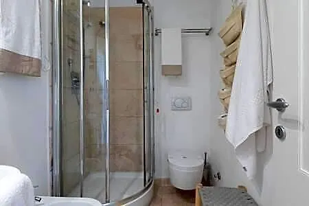 Nostromondo Ciancaleoni Palace Отель