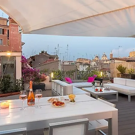 Apartment Nostromondo Ciancaleoni Palace Rom